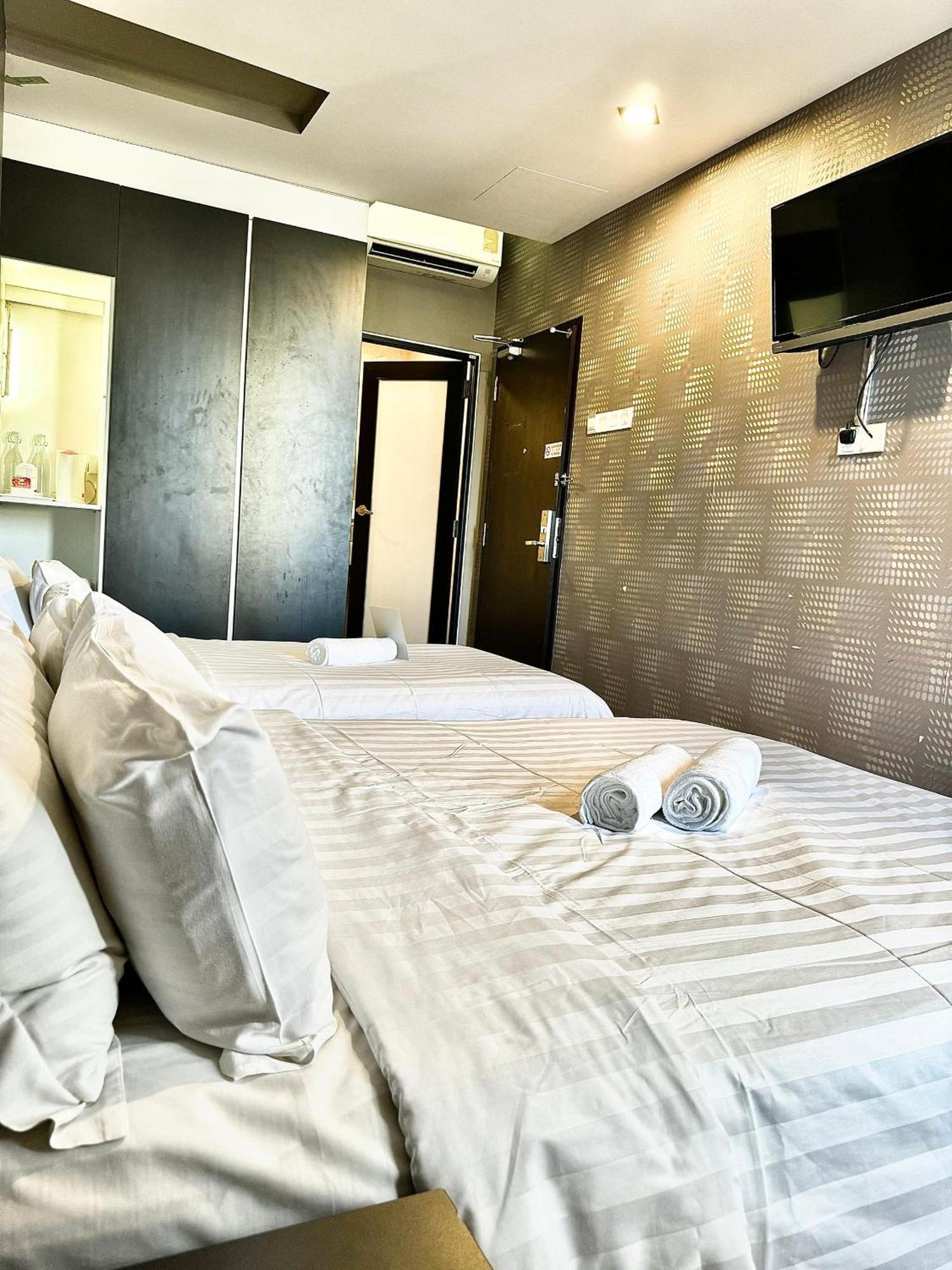 Chariton Hotel Nusa Bestari Johor Bahru Exterior foto
