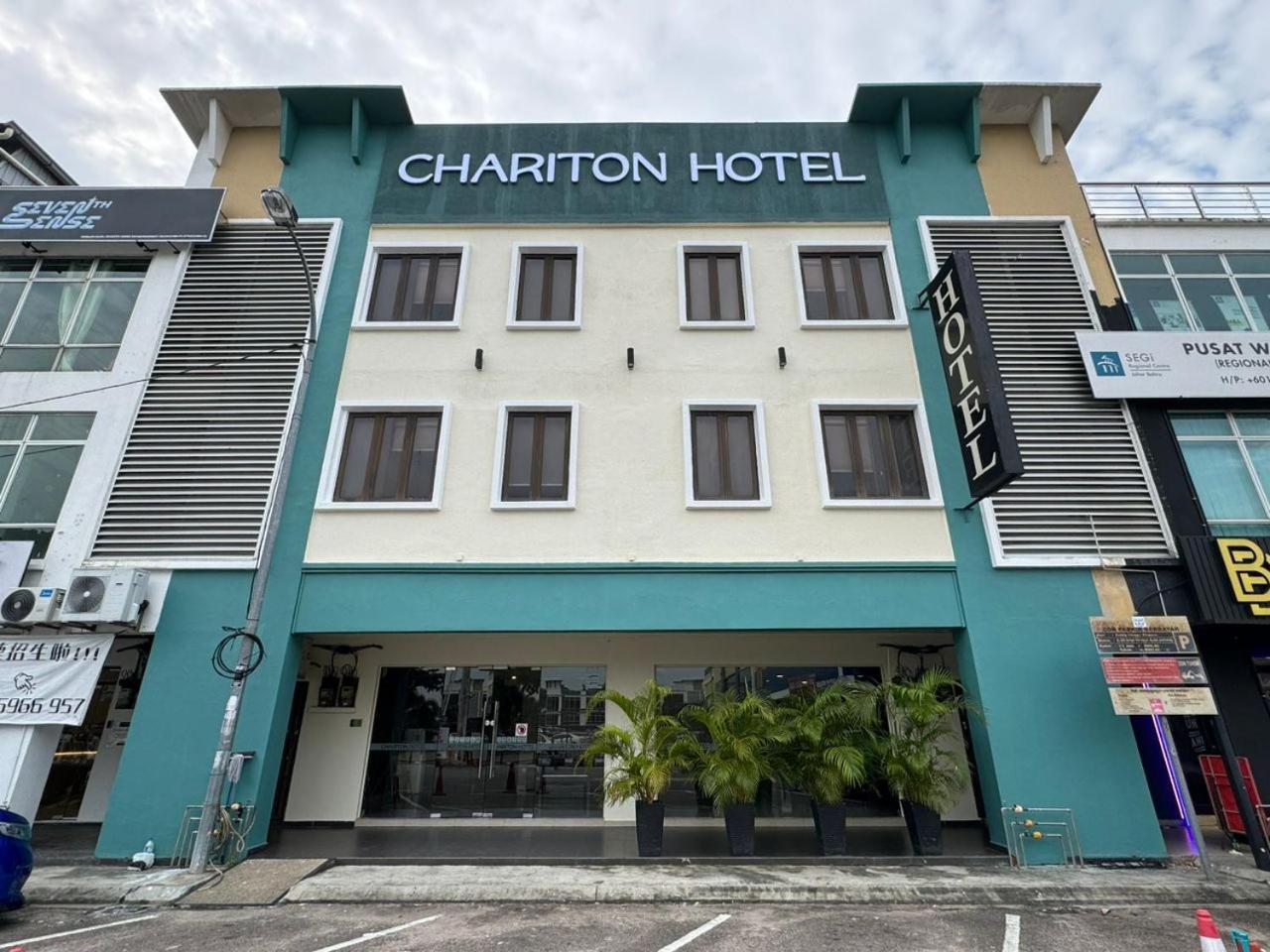 Chariton Hotel Nusa Bestari Johor Bahru Exterior foto
