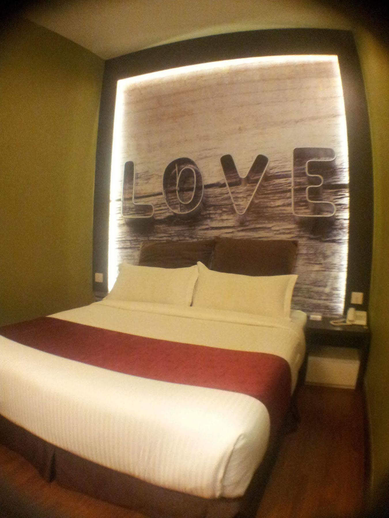 Chariton Hotel Nusa Bestari Johor Bahru Exterior foto